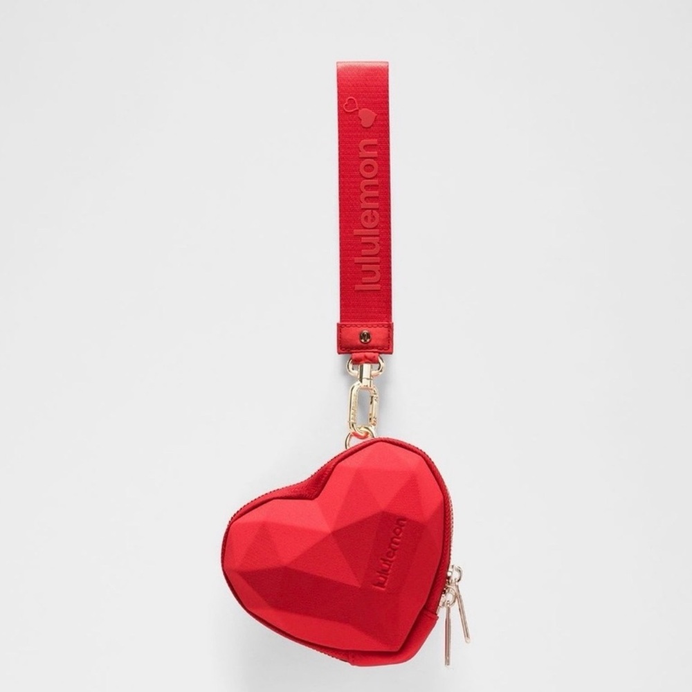 NWT lululemon Valentine’s Day Exclusive Heart Wristlet (Oxford Red/Gold)